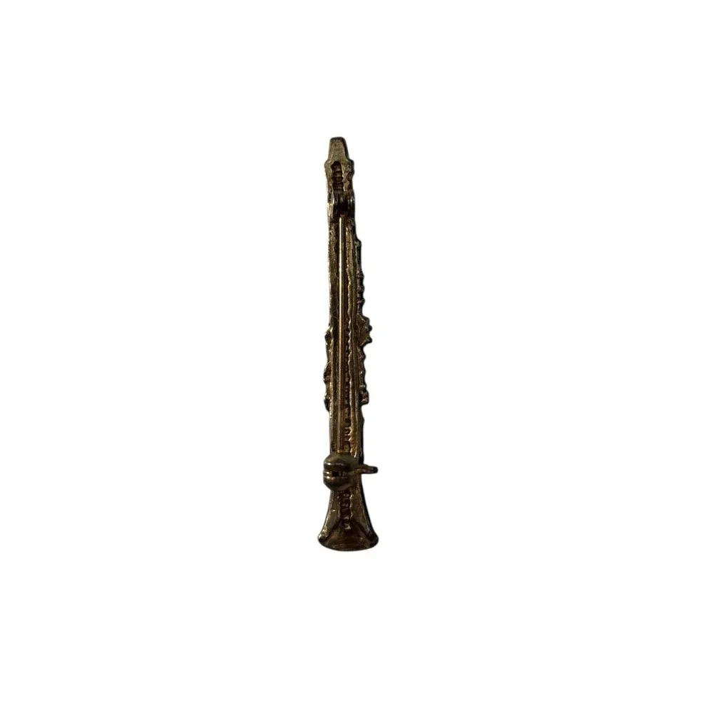 Vintage Gold Tone Black Enamel Woodwind Instrument Clarinet Musical Brooch Pin